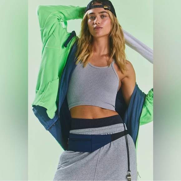 FREE PEOPLE MOVEMENT happiness runs crop top - Picture 4 of 6